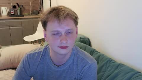 Snapshot of tony_tonka chatting on October 19, 12:44 am Tony online show from October 19, 12:44 am