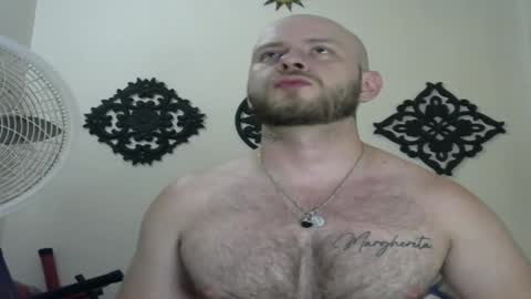 Snapshot of tony_white_7 chatting on February 22, 2:06 am TONY online show from February 22, 2:06 am