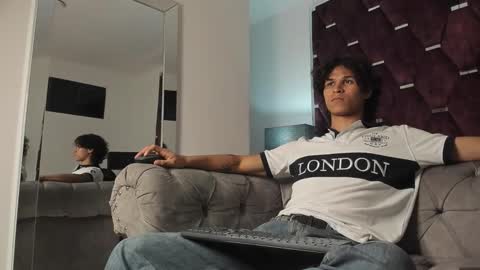 Tony Benedetti online show from February 21, 8:32 pm