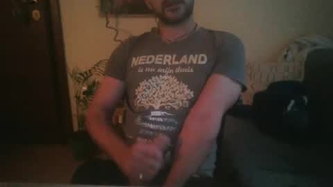 Snapshot of tonydalian chatting on December 23, 12:41 pm TonyDalianys online show from December 23, 12:41 pm