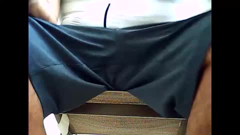 Snapshot of tonymcfly99 chatting on February 19, 7:05 pm tonymcfly99 online show from February 19, 7:05 pm