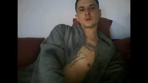 Snapshot of tonystrawberry chatting on February 22, 4:46 am tonystrawberry online show from February 22, 4:46 am