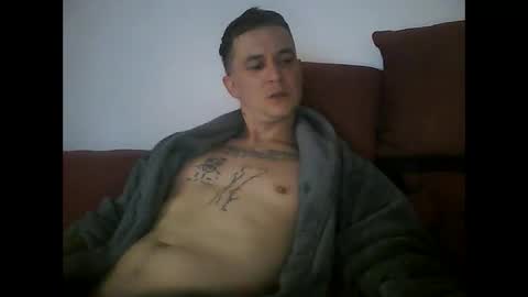 Snapshot of tonystrawberry chatting on March 8, 12:08 am tonystrawberry online show from March 8, 12:08 am