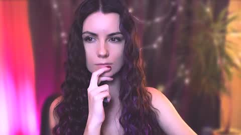 Snapshot of too_beautiful chatting on December 31, 5:18 pm Elizabeth online show from December 31, 5:18 pm