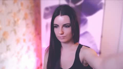 Snapshot of too_beautiful chatting on February 25, 10:47 am Elizabeth online show from February 25, 10:47 am