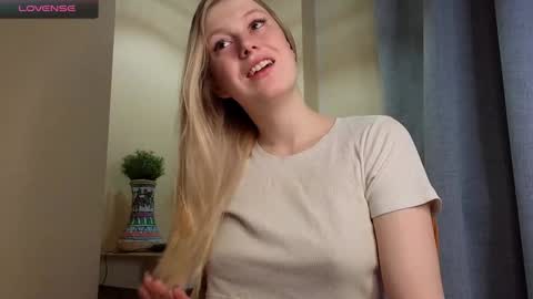 Hey hey Im Megan Pvt open. Im very glad to see you here online show from February 4, 3:11 am