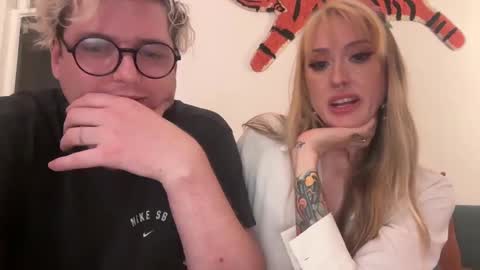 Snapshot of toobna2 chatting on September 30, 4:28 am toobna2 online show from September 30, 4:28 am