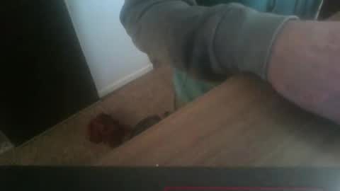 Snapshot of toocloudy chatting on March 5, 8:05 pm toocloudy online show from March 5, 8:05 pm