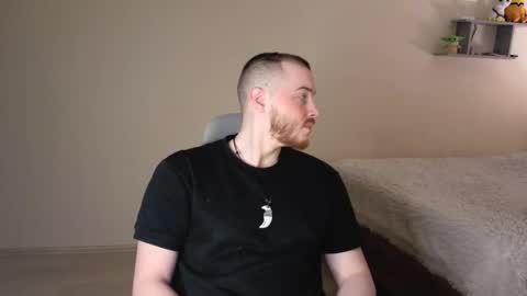 toohornyserj online show from March 18, 8:01 pm