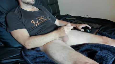 Snapshot of toolmaster3000 chatting on February 28, 12:55 am Toolmaster online show from February 28, 12:55 am