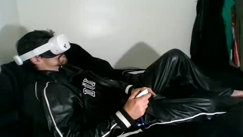 SagMeOreduceMe online show from June 9, 8:04 am