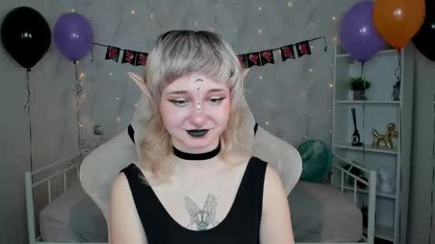 Tori online show from November 1, 12:12 am