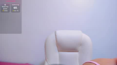 Tori Gaviria online show from May 1, 11:59 am