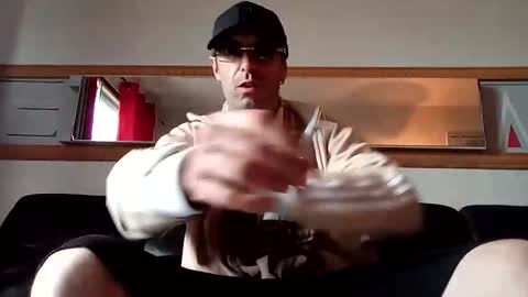 torontosee online show from May 24, 1:38 pm