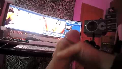 Snapshot of torosko chatting on January 1, 3:03 pm Torosko online show from January 1, 3:03 pm