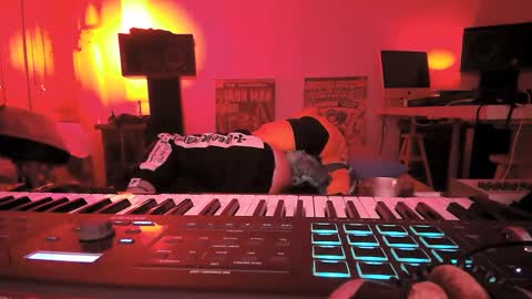 Snapshot of torosko chatting on February 27, 10:31 pm Torosko online show from February 27, 10:31 pm