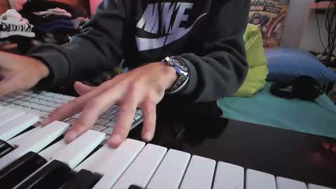 Snapshot of torosko chatting on November 30, 12:09 pm Torosko online show from November 30, 12:09 pm