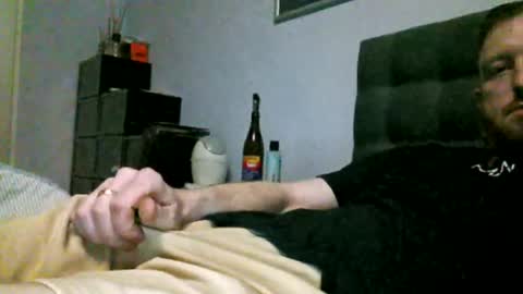 Snapshot of tosdoner chatting on June 8, 5:02 pm tosdoner online show from June 8, 5:02 pm
