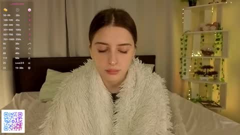 Snapshot of toshacress chatting on February 15, 7:51 am Kate online show from February 15, 7:51 am