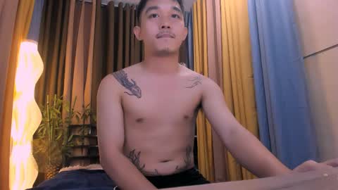 Snapshot of toshi_dakxxx chatting on April 8, 4:12 am toshi_dakxxx online show from April 8, 4:12 am