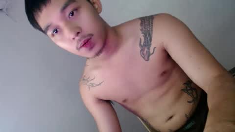 Snapshot of toshi_dakxxx chatting on April 16, 8:15 am toshi_dakxxx online show from April 16, 8:15 am