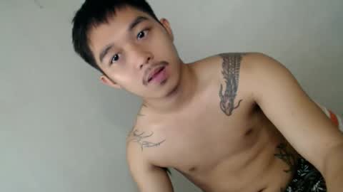 Snapshot of toshi_dakxxx chatting on April 21, 5:25 am toshi_dakxxx online show from April 21, 5:25 am