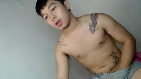 Snapshot of toshi_dakxxx chatting on May 23, 8:57 pm toshi_dakxxx online show from May 23, 8:57 pm