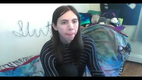 Snapshot of totalfuckingadorable chatting on May 8, 8:58 pm Luna online show from May 8, 8:58 pm