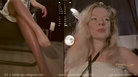 Madam Viktoria   Vacation in Portugal  2811 - 0412 online show from May 5, 8:11 am
