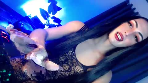 Snapshot of touch_my_body_daddy chatting on February 19, 4:44 pm touch_my_body_daddy online show from February 19, 4:44 pm
