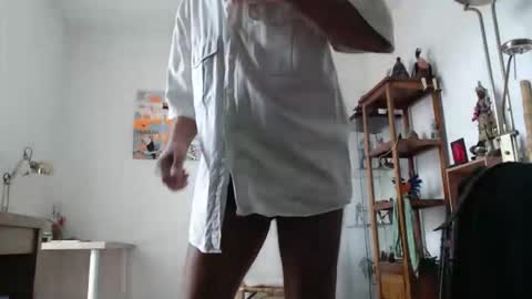 Snapshot of tounu45 chatting on September 14, 2:16 pm Tounu45 online show from September 14, 2:16 pm