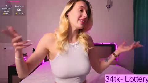 ToxicDollKiss online show from June 15, 9:39 pm