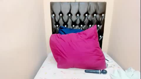 toxicfantasy4u online show from March 30, 11:44 am