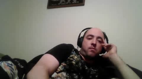 Snapshot of toxicfumes83 chatting on May 28, 12:02 pm toxicfumes83 online show from May 28, 12:02 pm