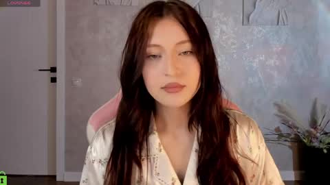 tracey_gill online show from May 22, 9:15 am