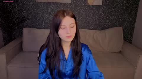 tracey_gill online show from May 29, 9:18 am