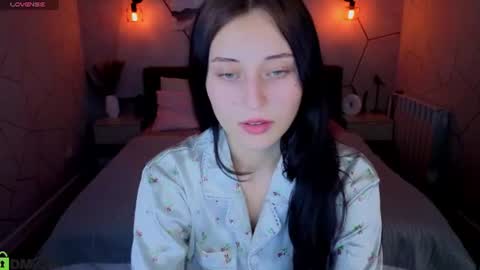Snapshot of tracey_gill chatting on July 13, 9:01 am tracey_gill online show from July 13, 9:01 am