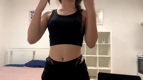 Snapshot of tracithetford chatting on July 25, 4:37 pm Alex3 online show from July 25, 4:37 pm