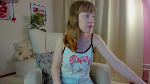 tracy_aww online show from February 10, 7:23 am