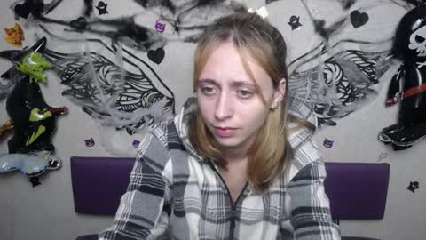 Snapshot of tracyleebb chatting on November 11, 2:39 pm TracyLeeBB online show from November 11, 2:39 pm