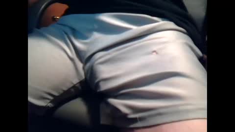 Snapshot of trainjunky chatting on December 7, 12:41 am trainjunky online show from December 7, 12:41 am