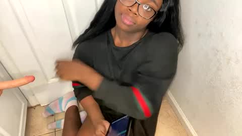 TransDomme Omi online show from October 1, 3:12 am