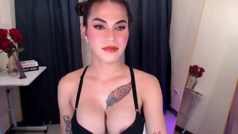 Snapshot of transgoddessselena chatting on May 16, 10:36 am Selena the real cummer online show from May 16, 10:36 am