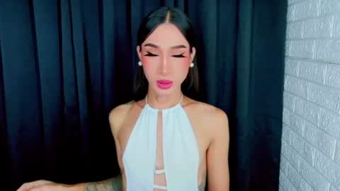 Snapshot of transmedusaxxx chatting on July 1, 3:56 pm Chloe online show from July 1, 3:56 pm