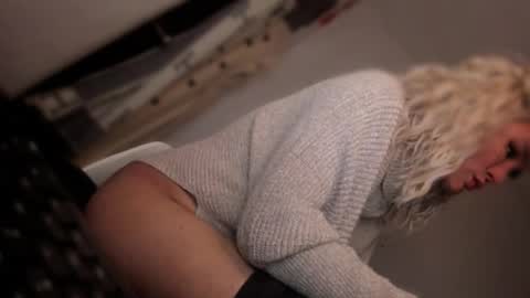 ALMIGHTY GODDESS VALENTINA online show from November 4, 9:25 pm