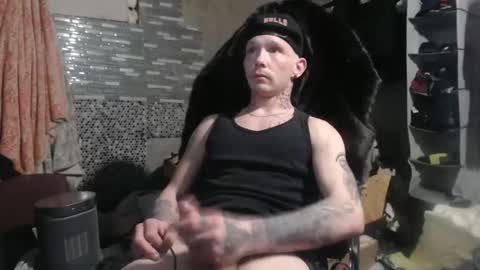 Snapshot of trapb606 chatting on February 17, 1:13 am trapb606 online show from February 17, 1:13 am