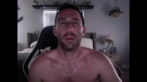 TravisKenn online show from December 31, 7:29 pm