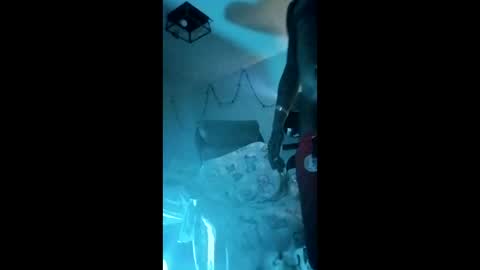 Snapshot of tray713152 chatting on May 31, 10:55 pm 10Thickness online show from May 31, 10:55 pm
