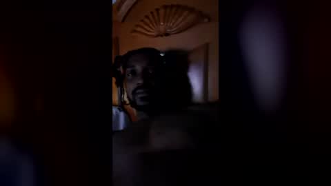 Snapshot of treal5801 chatting on July 17, 8:32 am treal5801 online show from July 17, 8:32 am