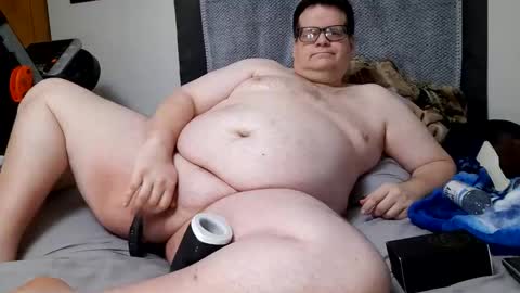 Snapshot of treatbobnice chatting on February 18, 5:09 pm Treat Bob Nice online show from February 18, 5:09 pm